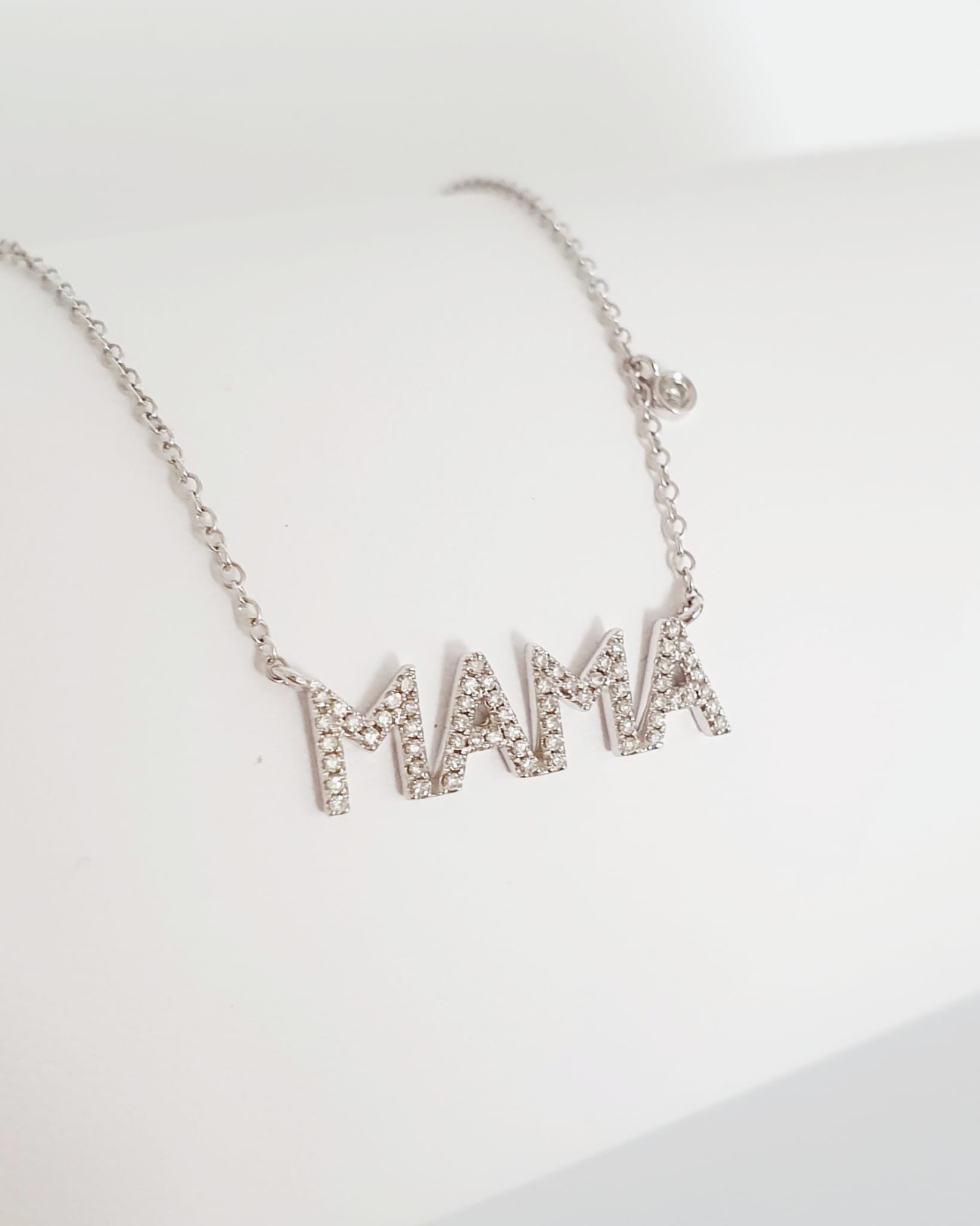 Náhrdelník MAMA s prírodnými diamantami 0,22ct biele zlato 14kt